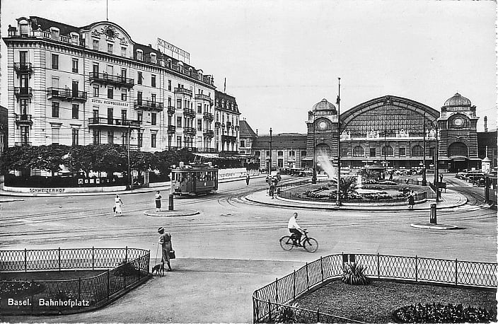 Centralbahnplatz um 1935