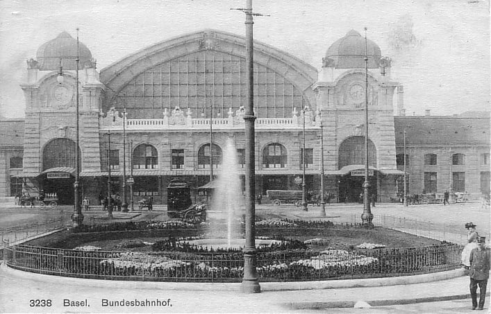 Centralbahnplatz um 1910