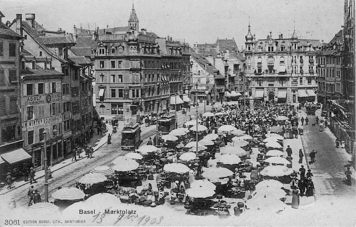 Marktplatz um 1901