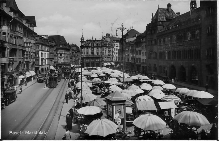 Marktplatz um 1925