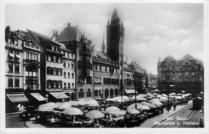 Marktplatz um 1940