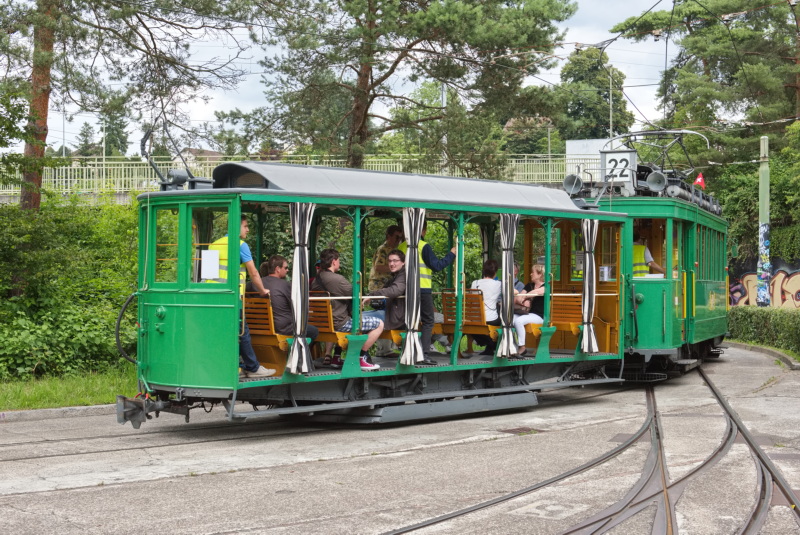 Be 2/2 190 mit B2 1077